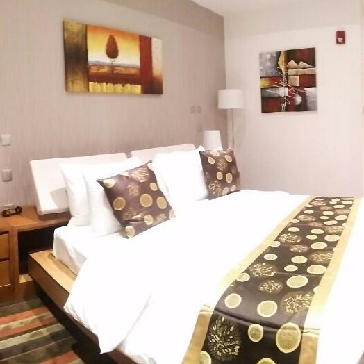 Al Mansour Plaza Hotel