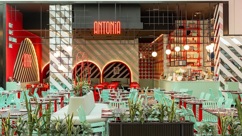 Antonia Mall of the Emirates