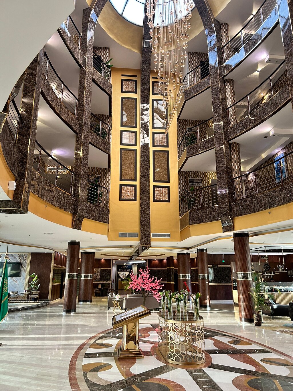 Golden ship hotel