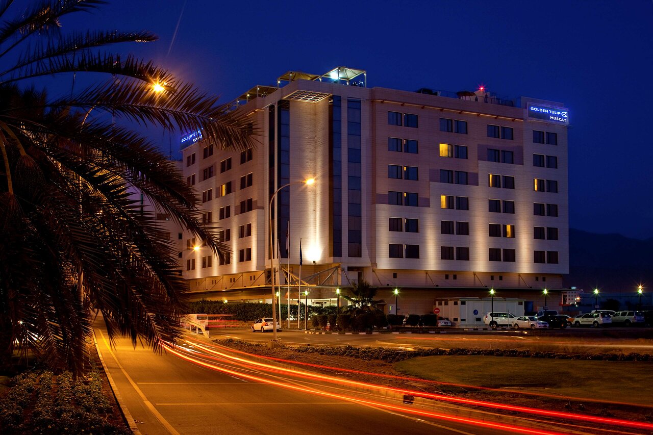 Golden Tulip Muscat