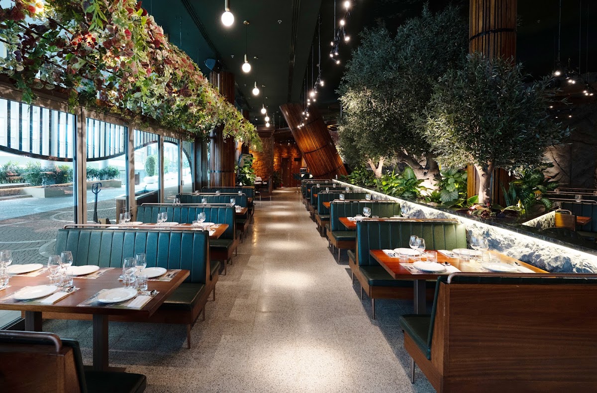 Maakulat Alprince Restaurant