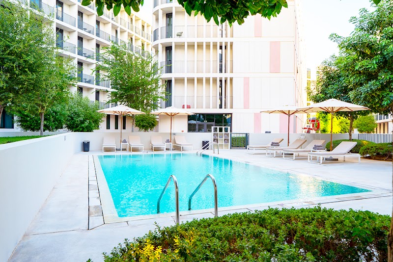 Nest Hotel, Aljada