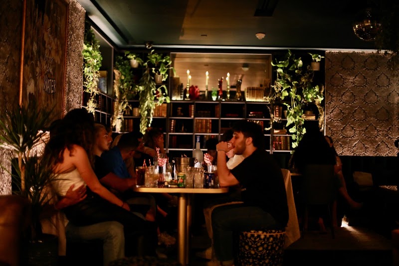 Nido Tapas Restaurant & Bar