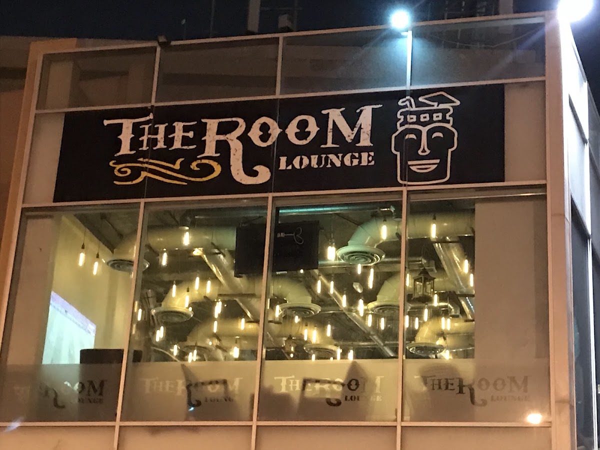 The room lounge