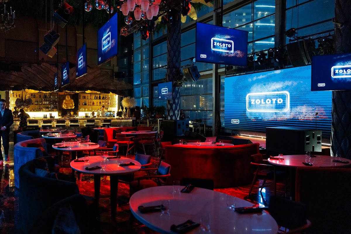 Zoloto karaoke & lounge